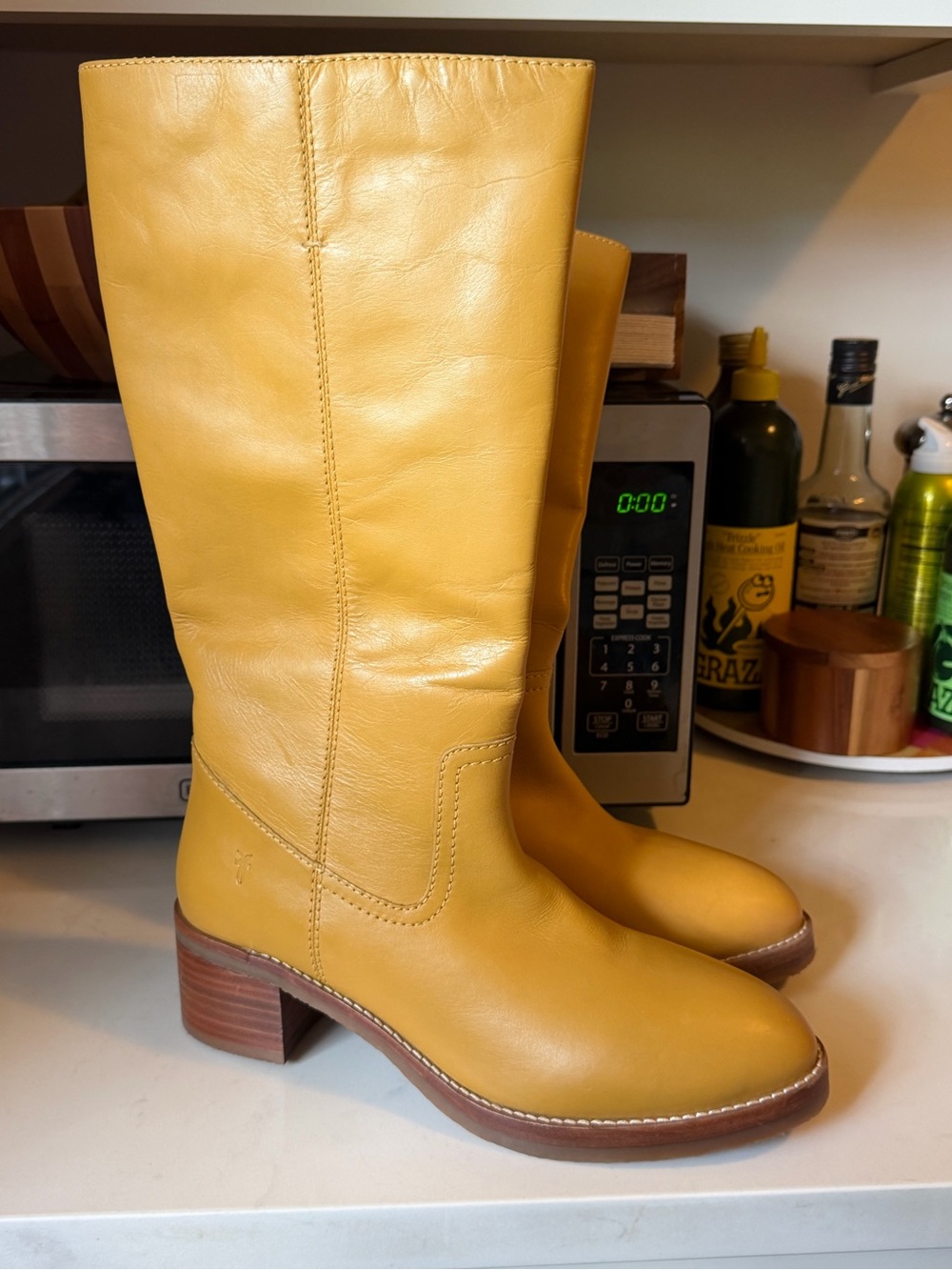 New FRYE Camryn Tall Pull On Leather Boots Banana Yellow | 10